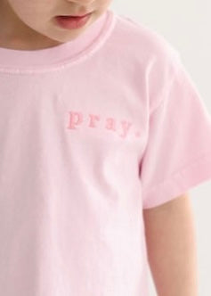 p r a y .